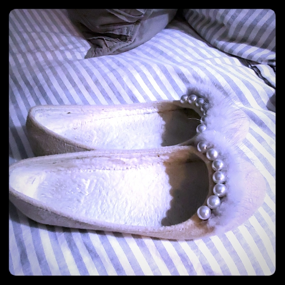 Pearl/Furry warm flat